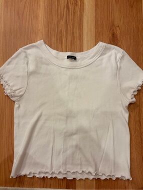 Brandy Melville White Lettuce-Edge Crop Tee